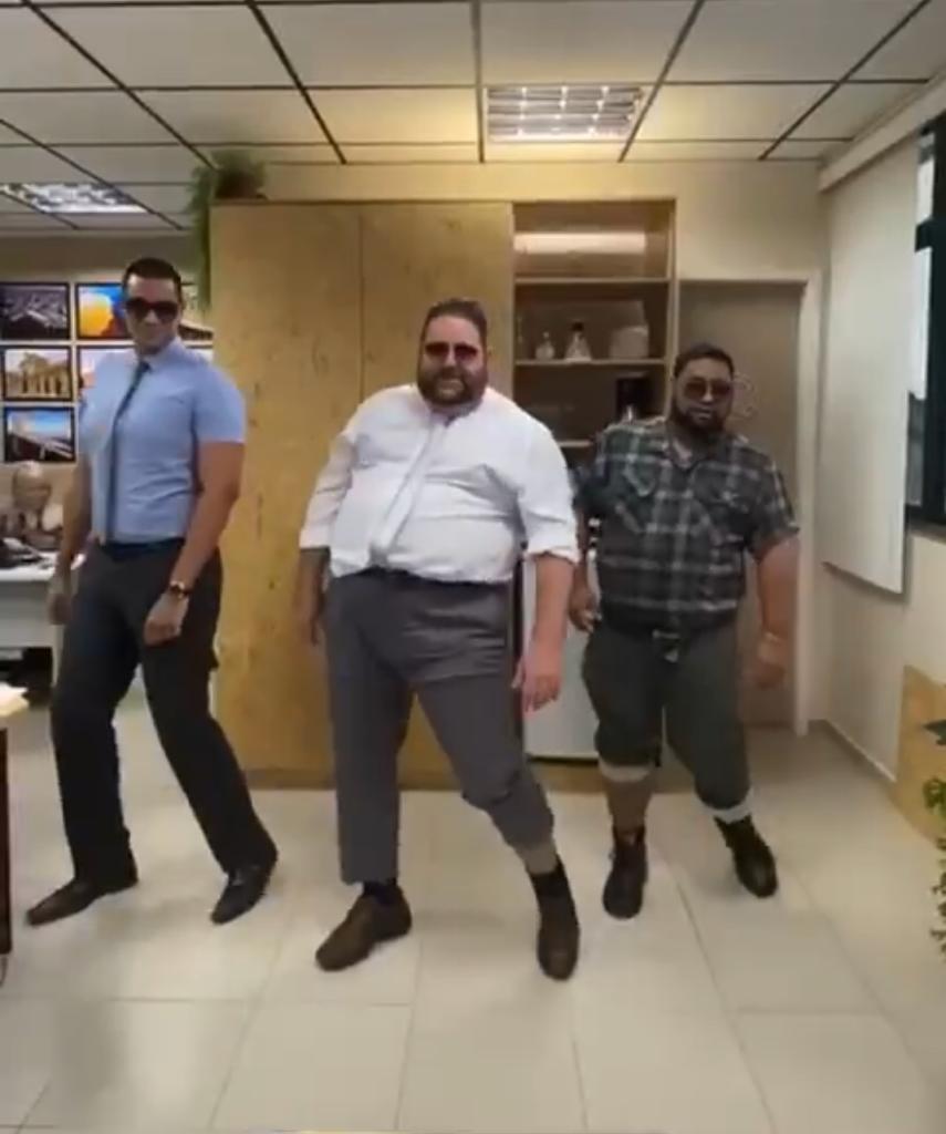  Vereador de Manaus que gravou video soltando pum deve ser punido?