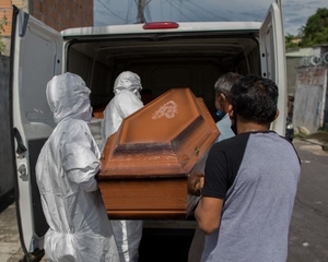 Mortes por Covid em Manaus passaram de 500 este mês. Sem vacina, fica o espaço para a 3a onda