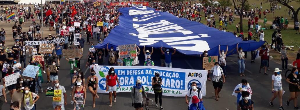 Protesto da oposição foi pífio. Bolsonaro é mais eficiente na mobilização de seus 'imbroxáveis'  