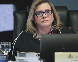 Conselheira precisava dar o exemplo. Não quis e foi ao STF. Ganhou e perdeu