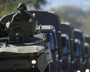 Tanques em Brasília e Maria apanhando de João em Manaus