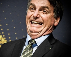 Brasil tem projeto mal-acabado de democracia e isso favorece Bolsonaro