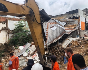 Chuva mexe com as entranhas de Manaus e puxa para debaixo da terra a sua história