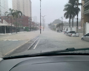 Natureza cobra seu preço no maior inverno já  visto em Manaus