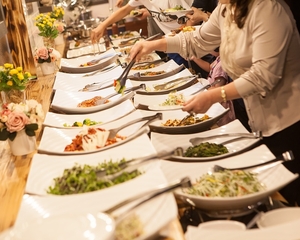 Bactérias e vírus em self service em tempo de pós - Covid em Manaus