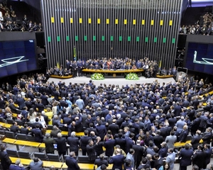 Sobre a PEC que freia o ativismo judicial: duro recado do Parlamento ao STF