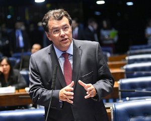 Entrada de Braga na campanha desequilibra jogo eleitoral no Amazonas