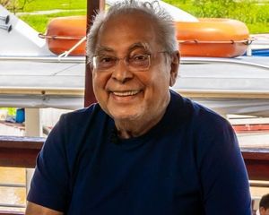 Sobre o melhor amigo de Amazonino Mendes