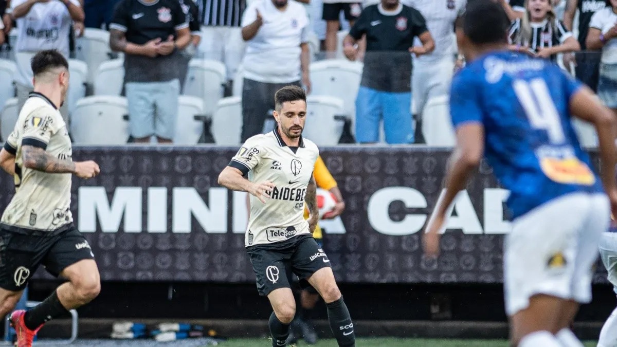 Igor Coronado sofre lesão na coxa e pode desfalcar Corinthians em decisão