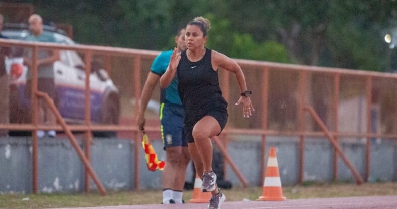 Arbitragem: amazonense Anne Kesy Gomes de Sá passa por teste anual da FIFA