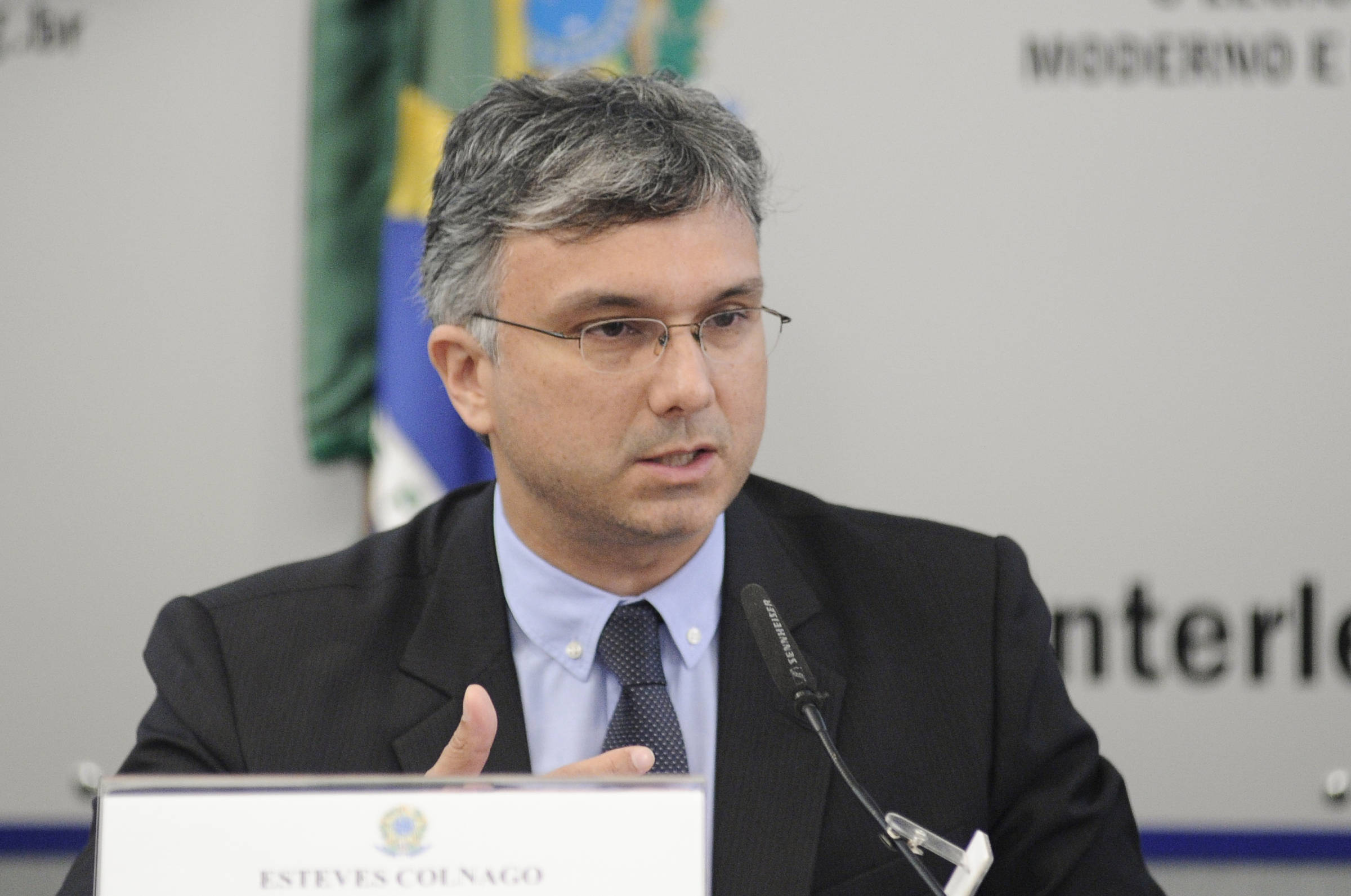 Esteves Colnago pede demissão do cargo de secretário de Tesouro e Orçamento