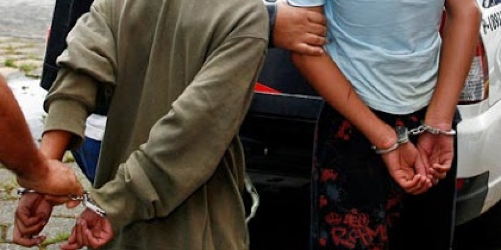 Foragidos são recapturados enquanto faziam "rolê" por rua de Manaus