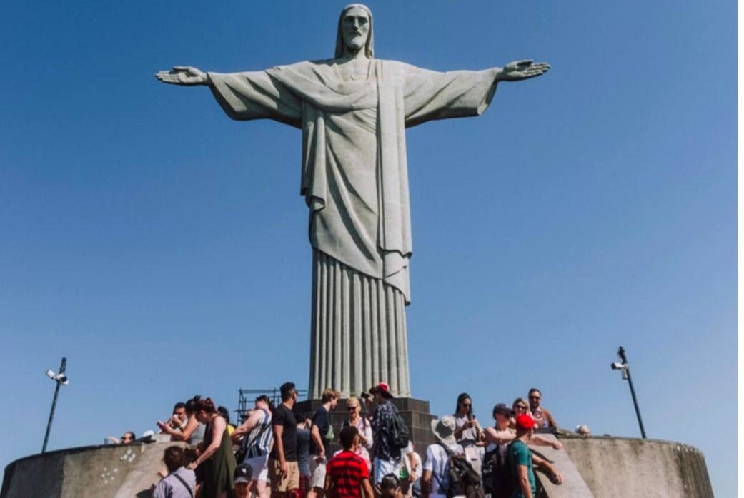 Cristo Redentor é reaberto à visitação após morte de turista