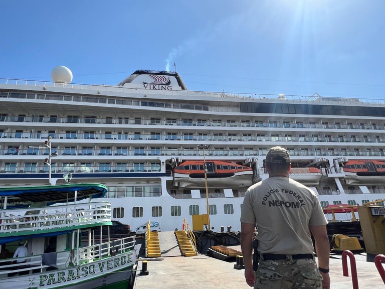 PF fiscaliza Porto de Manaus durante alta temporada de cruzeiros