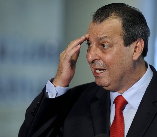 Omar critica política econômica do Governo Bolsonaro após aumento da fome no país