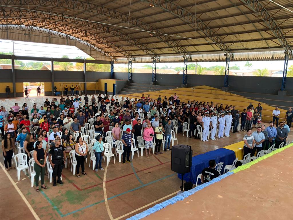 Alunos de Barco Escola concluem cursos profissionalizantes em Autazes