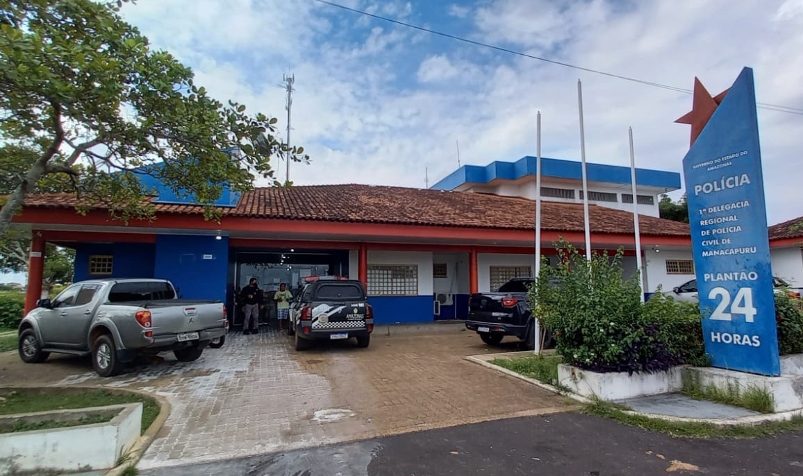 Homem é preso por estuprar esposa e enteados em Manacapuru