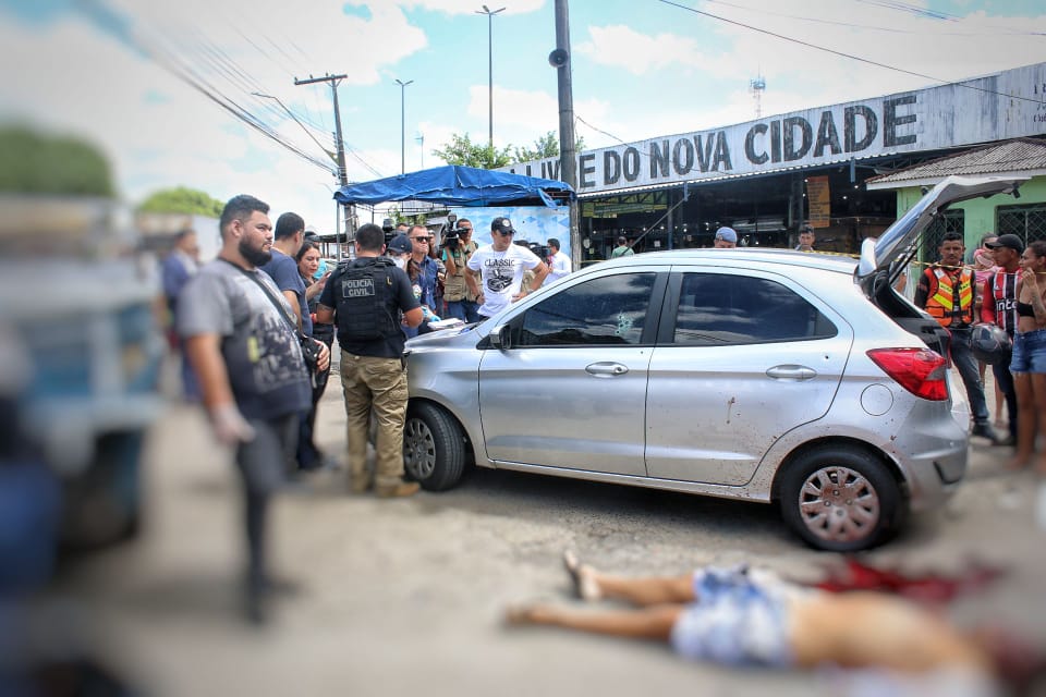 Motorista teve cabeça crivada de balas após tomar café em feira de Manaus