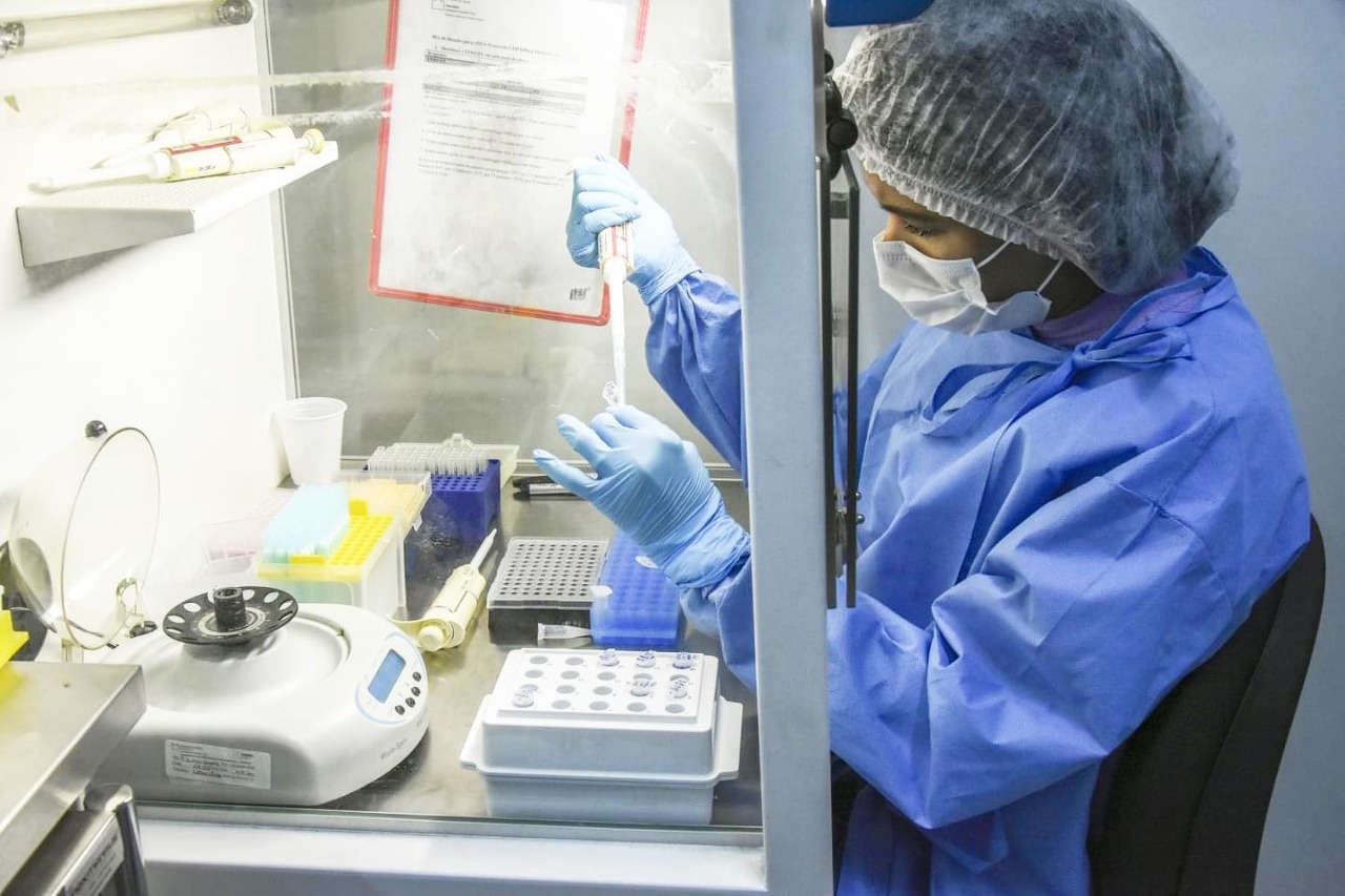 Fiocruz Amazônia faz sequenciamento de 10 mil genomas do vírus da Covid-19
