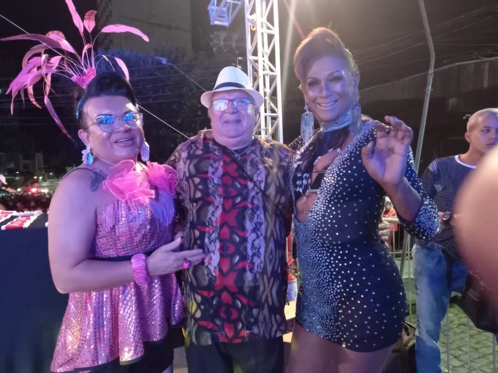 'Um bar chamado Patrícia', livro que narra movimento gay em Manaus, é lançado nesta sexta