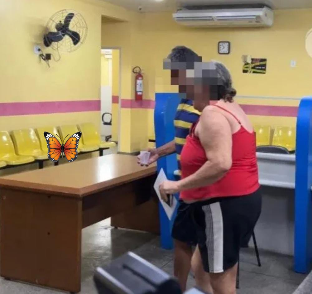 Idosa é espancada após neto dever agiota em Manaus