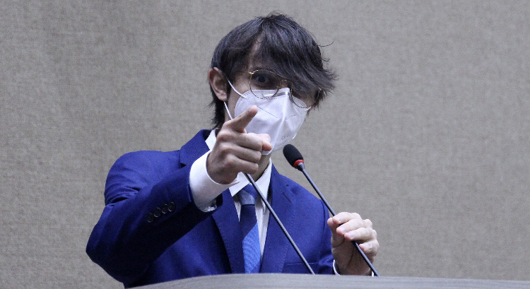 Vereador Amom é internado após complicações de doenças autoimunes  