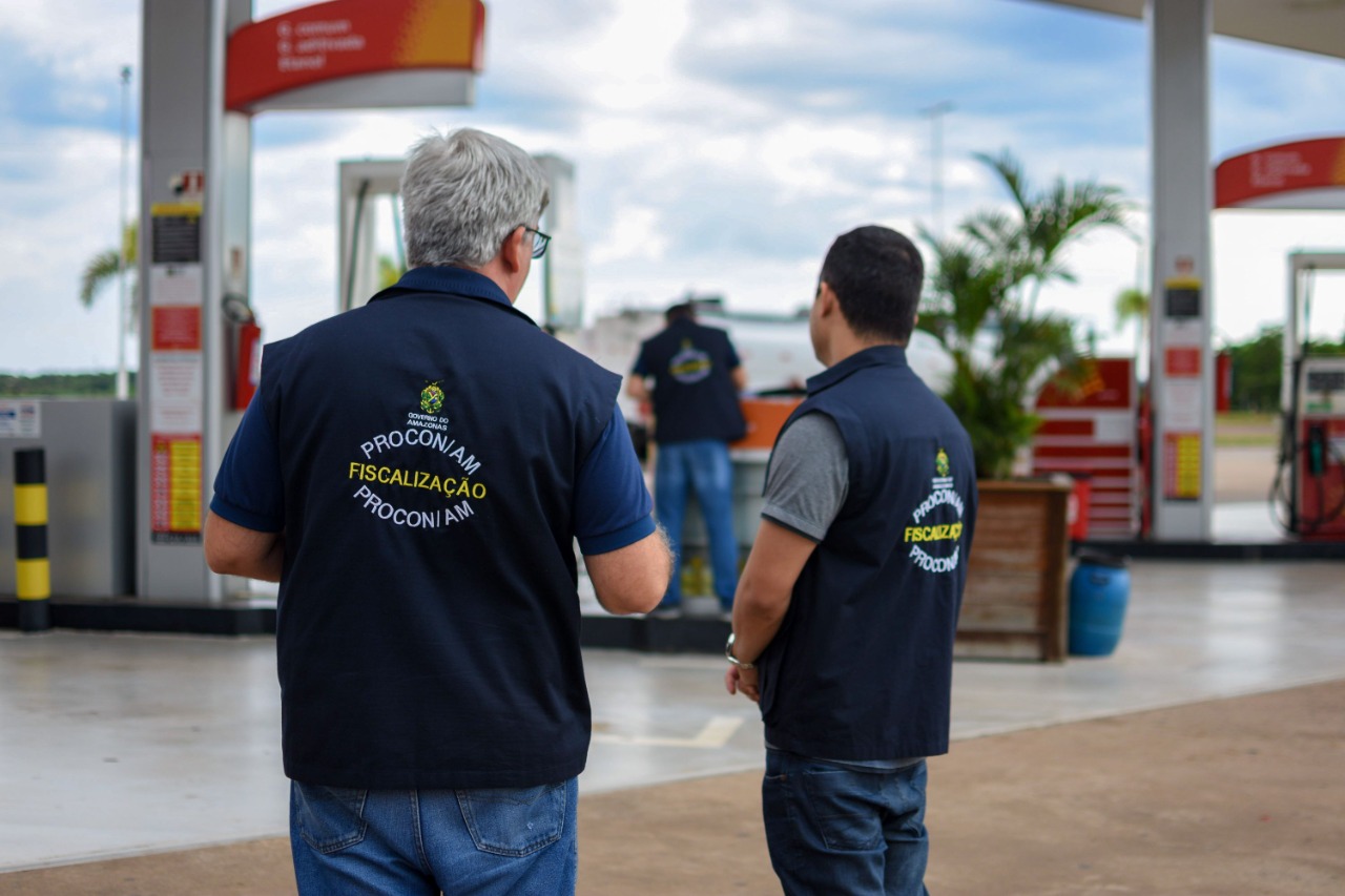 Procon fiscaliza aumento de preços em postos de combustíveis de Manaus