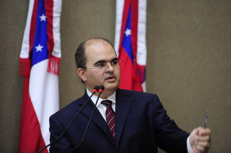 Deputado destina R$ 100 mil em emendas para escola de samba de Manaus