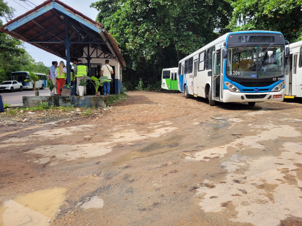 Terminais de ônibus serão reformados em Manaus