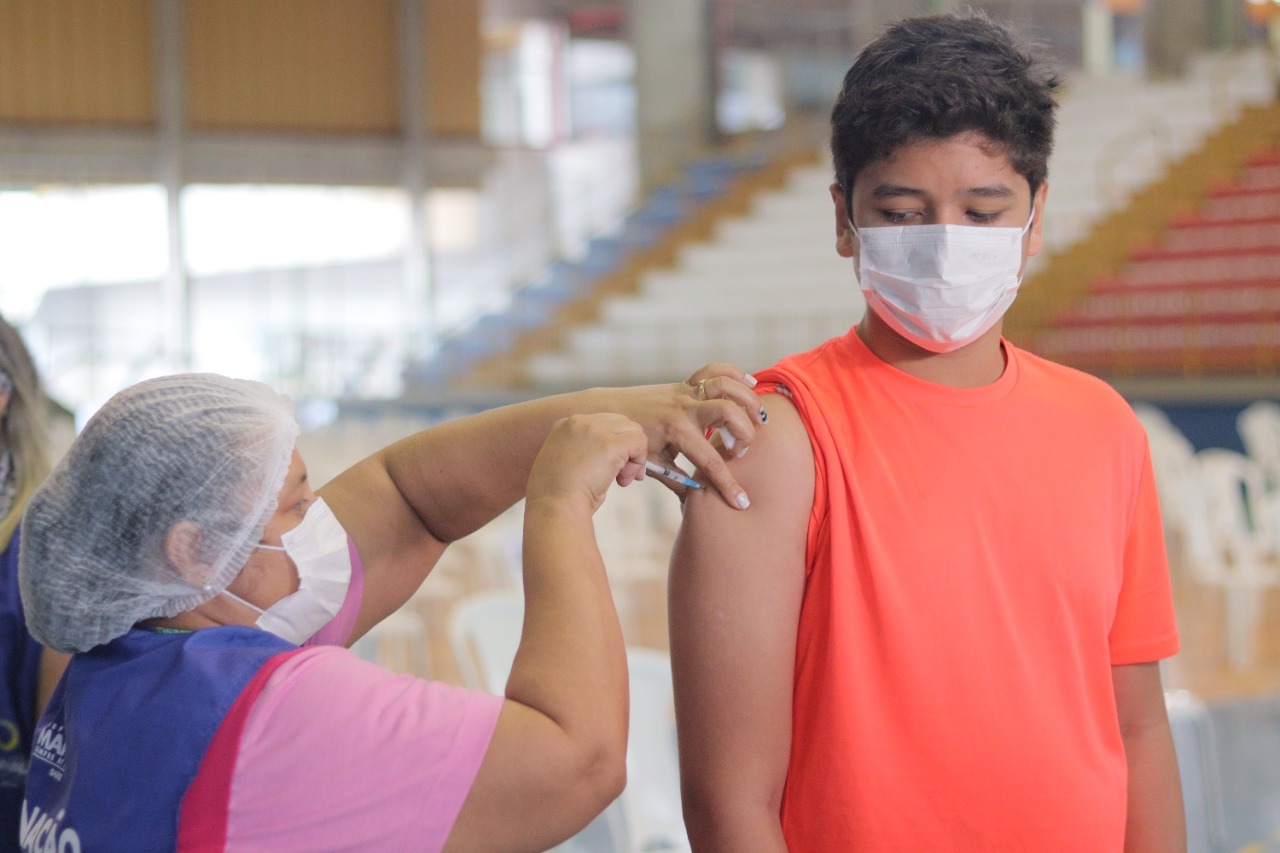 Manaus terá dez pontos de vacinação contra Covid-19 no sábado; confira