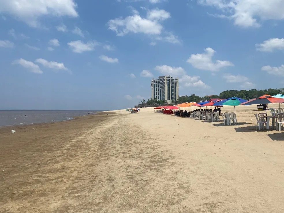 Praia da Ponta Negra é interditada a partir desta segunda em Manaus