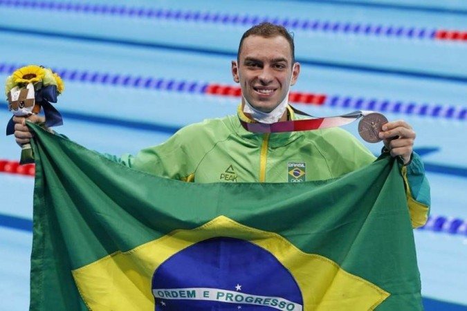  Fernando Scheffer ganha primeira medalha do Brasil na natação