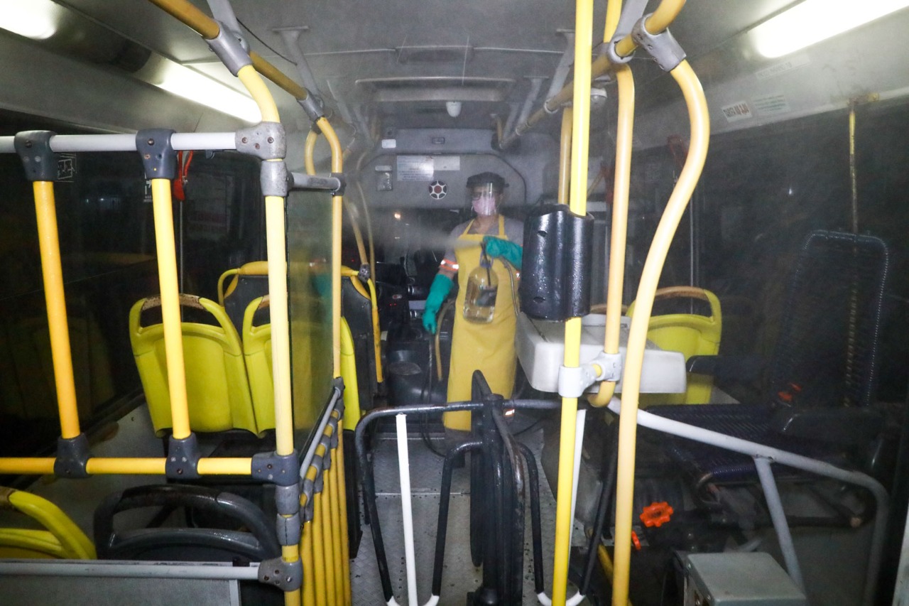 Sanitização em ônibus coletivo é fiscalizada em Manaus