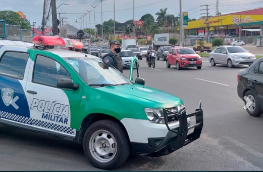 Polícia recupera três veículos roubados em Manaus