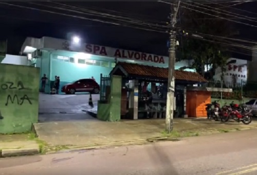 Motoboy é morto a tiros após partida de futebol em Manaus