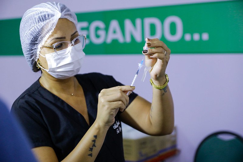Manaus já aplicou 4.747.584 doses de vacinas contra Covid-19