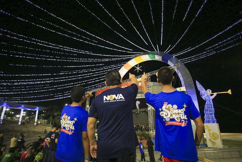 Espetáculo 'Sonho de Natal' estreia com apresentações na Ponta Negra