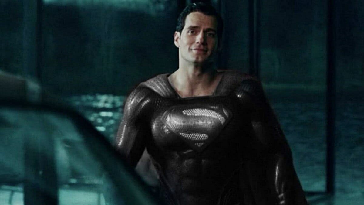 Superman veste traje negro no novo teaser do Snyder Cut de Liga da Justiça