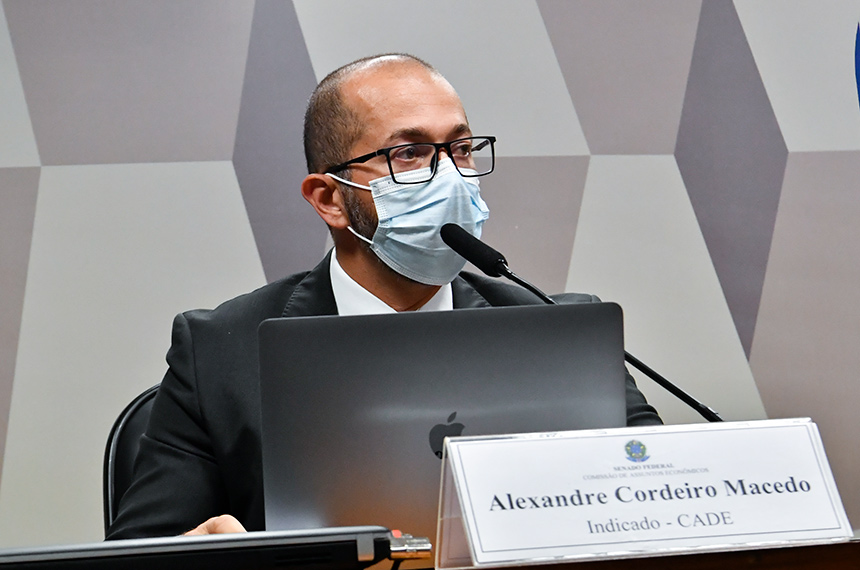 Bolsonaro nomeia Alexandre Macedo para presidência do Cade