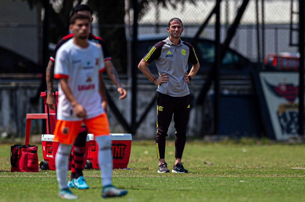 Filipe Luis adota estilo Simeone para 'salvar' ano do Flamengo e ir à final
