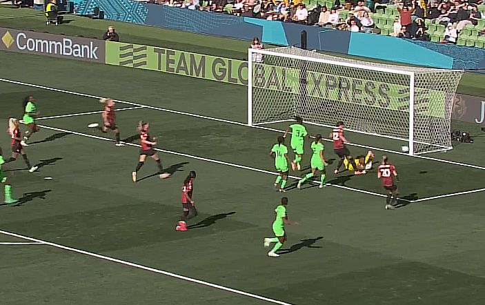 Canadá perde pênalti e empata com Nigéria em jogo equilibrado na Copa