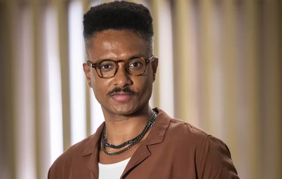 Ator de 'Vai na Fé' sofre acidente de trânsito e é internado