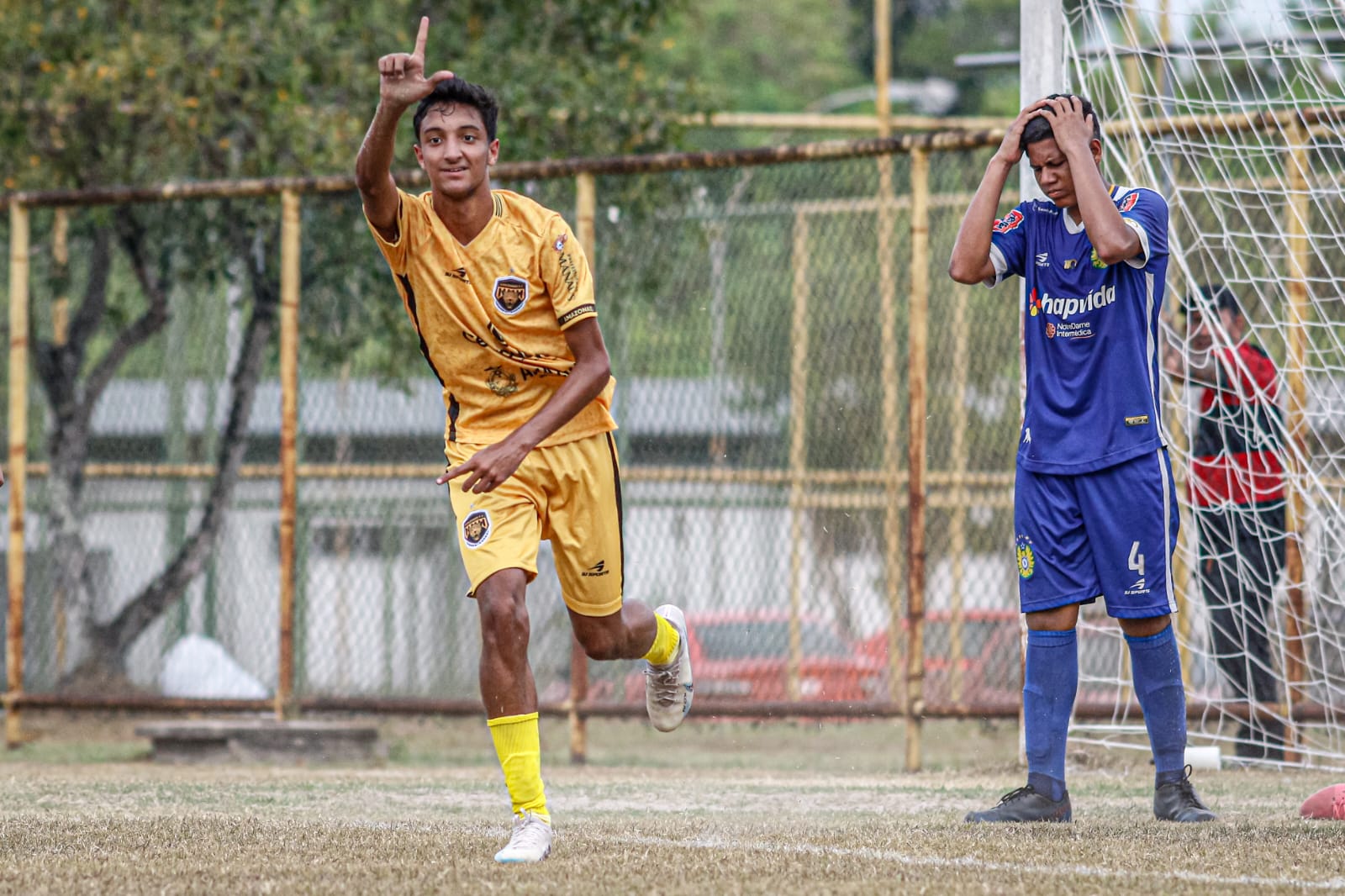 Amazonas FC faz 4 a 0 no Nacional e vence a segunda no Barezinho Sub-16