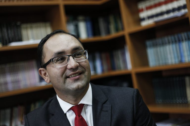 Juiz condena Bradesco a devolver R$ 50 mil descontados de cliente em Manaus