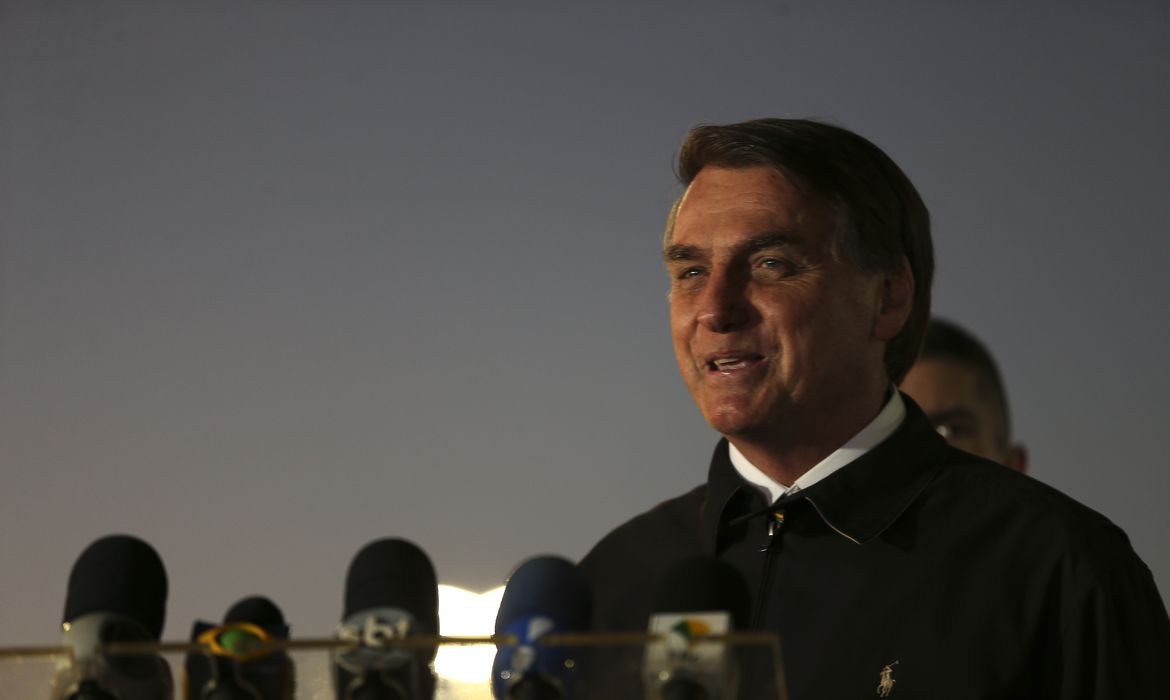 Bolsonaro entra com recurso para tentar reverter decisão do TSE