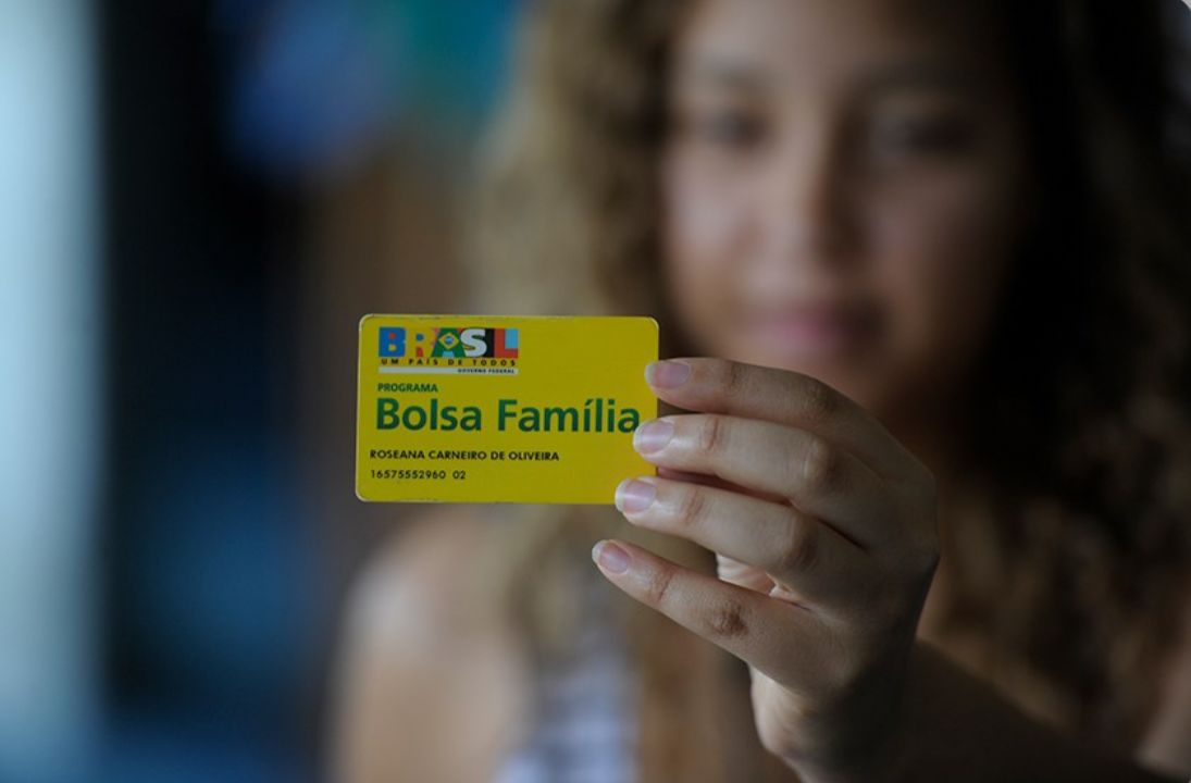 Caixa paga Bolsa Família a beneficiários com NIS final 2 nesta terça