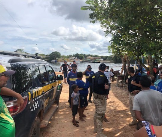 PRF libera BR-174 e BR-319 após protesto por falta de energia no Amazonas