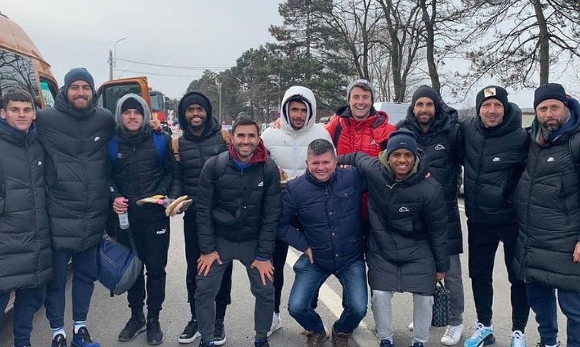 Jogadores conseguem deixar a Ucrânia e voltam ao Brasil