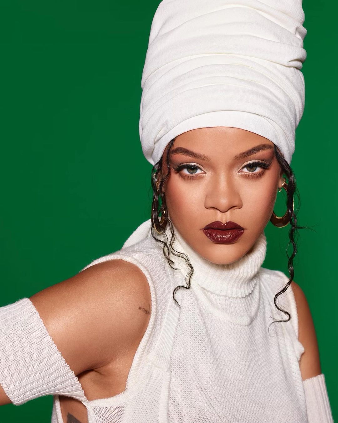 Rihanna é a artista mais rica dos Estados Unidos, segundo a 'Forbes'