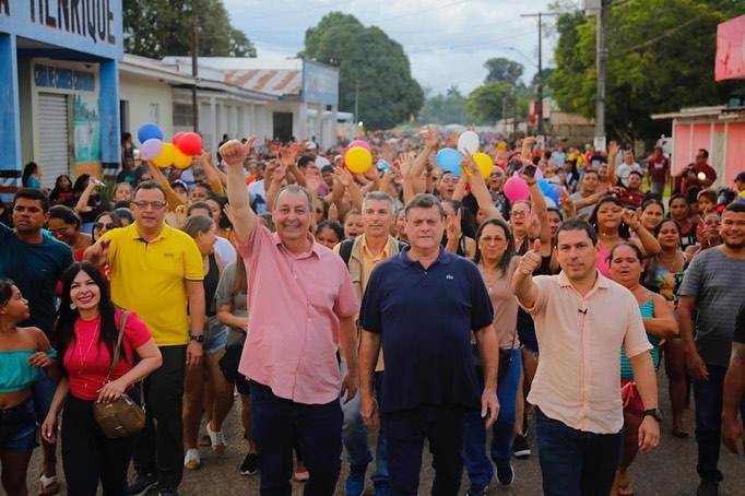 Omar Aziz visita municípios da Calha do Juruá, no Amazonas